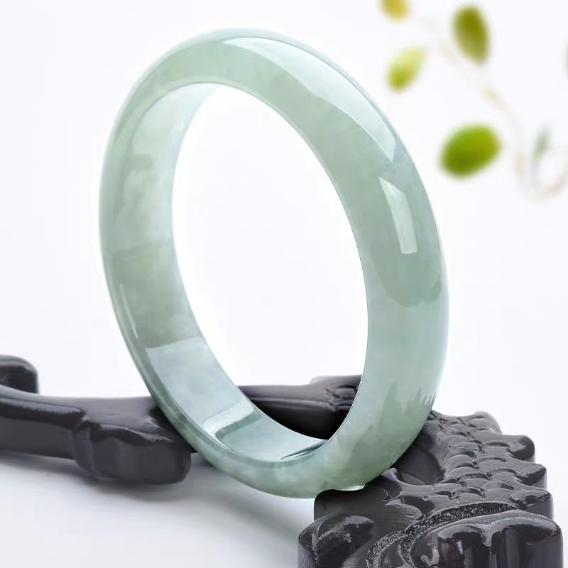 Pulseira de Jade Antiga de Mia - Lighting & Home Decor Studio Photos avaliação e preço